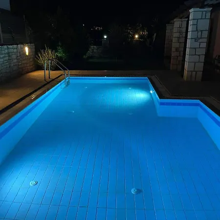 Steki Villa *
